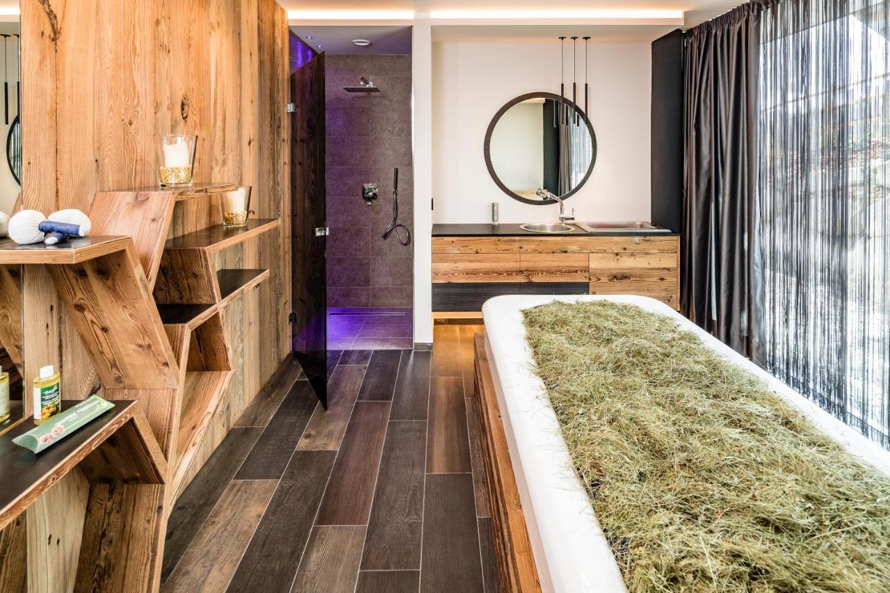 Sonnenberg Panorama Dolomites Wellbeing Hotel Маранца Екстериор снимка